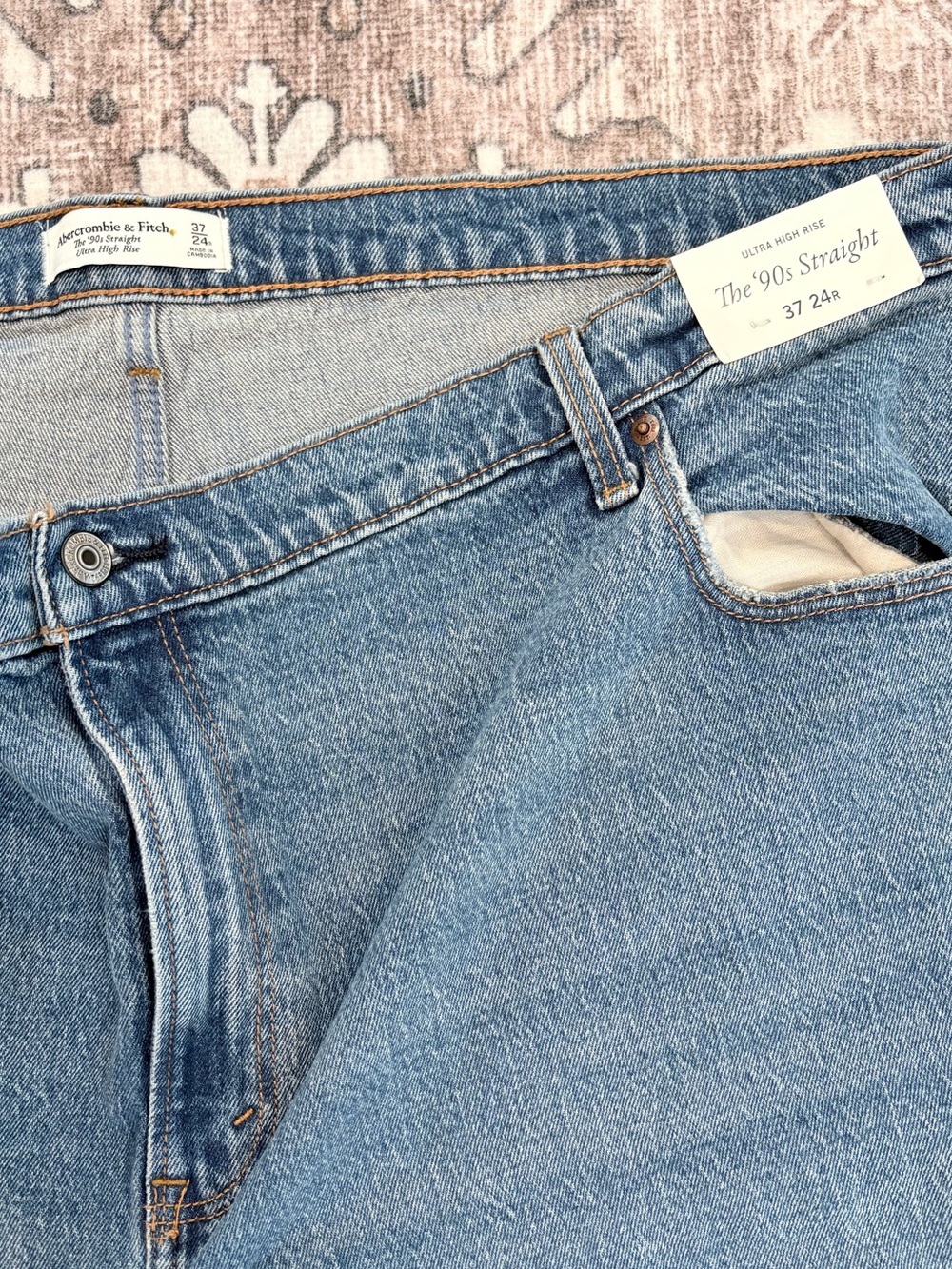 ✨👖NWT Abercrombie & Fitch '90s Straight Ultra Women's High Rise Blue Jeans - 24R